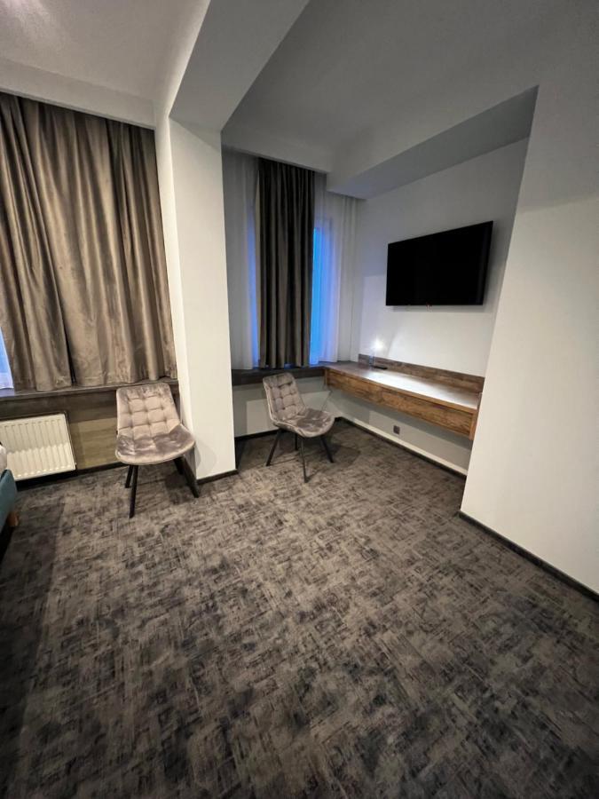 M Hotel วูดช์ ภายนอก รูปภาพ