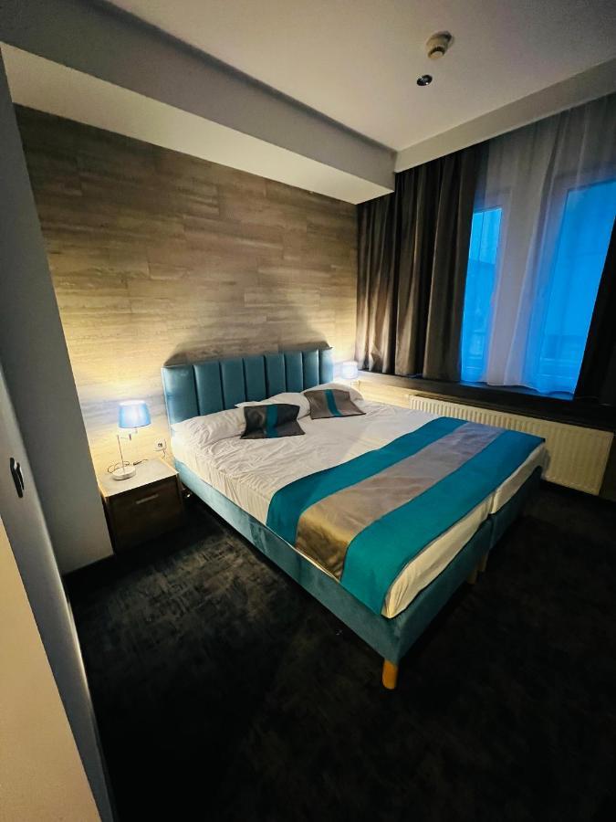 M Hotel วูดช์ ภายนอก รูปภาพ